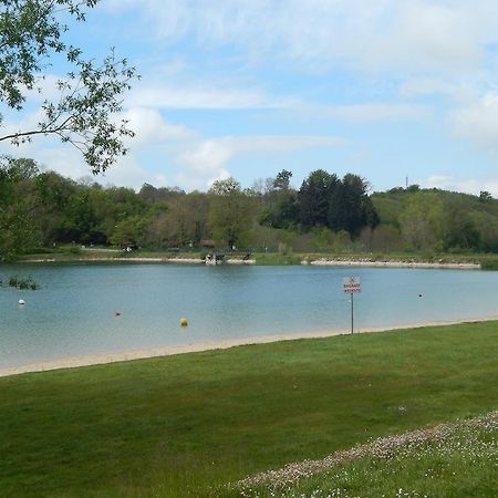 Отель Camping Du Moulin Meyrieu-les-Etangs Экстерьер фото