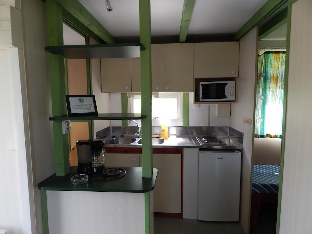 Отель Camping Du Moulin Meyrieu-les-Etangs Номер фото