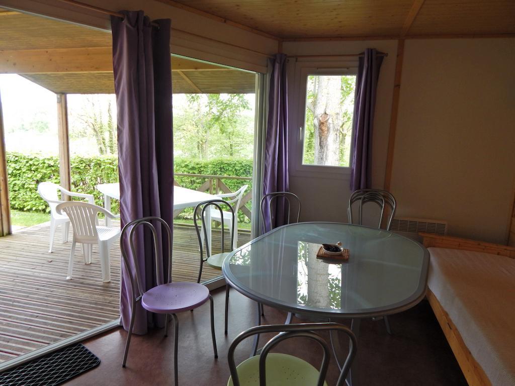 Отель Camping Du Moulin Meyrieu-les-Etangs Номер фото